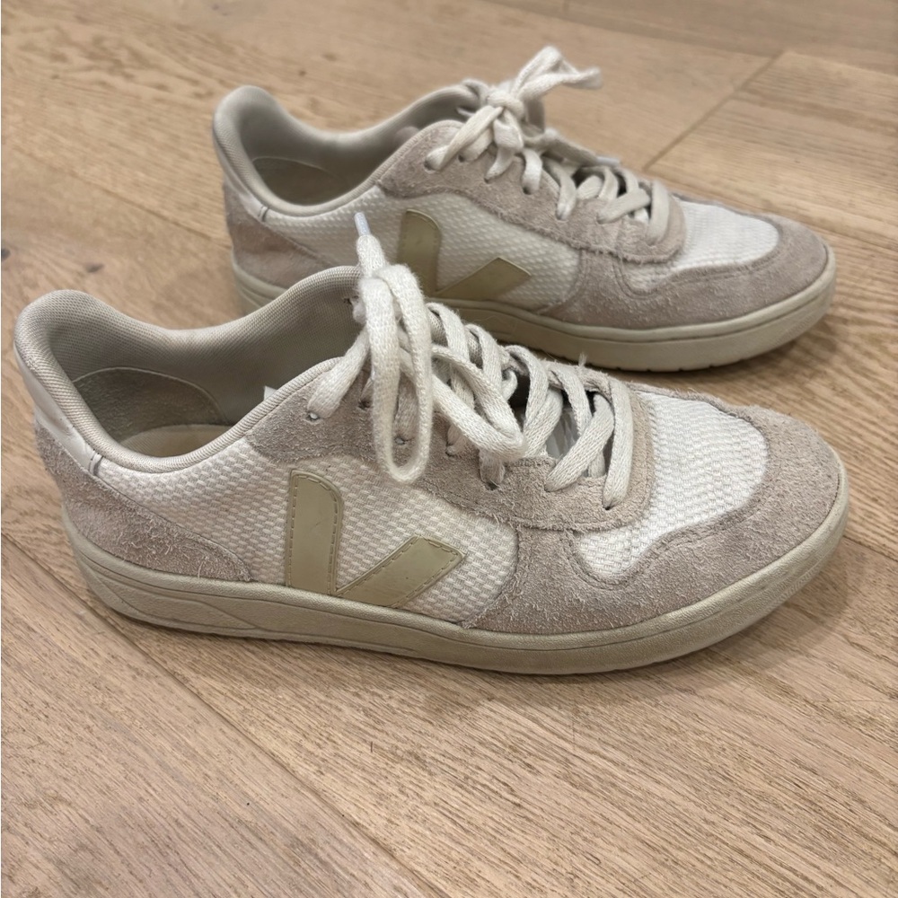 Vejas Women’s Sneakers